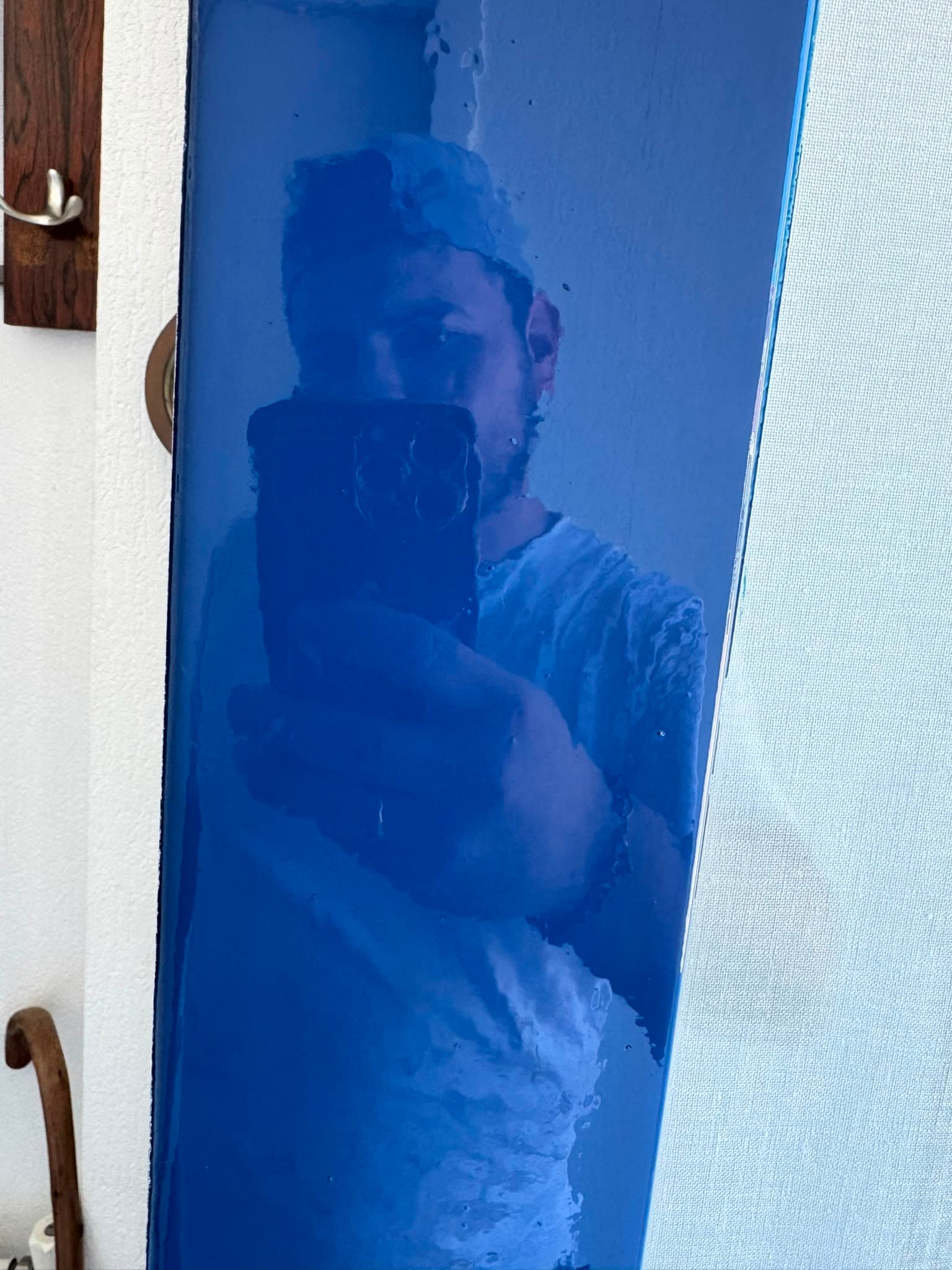 Blauwe hoogglans lakdeur na oplevering